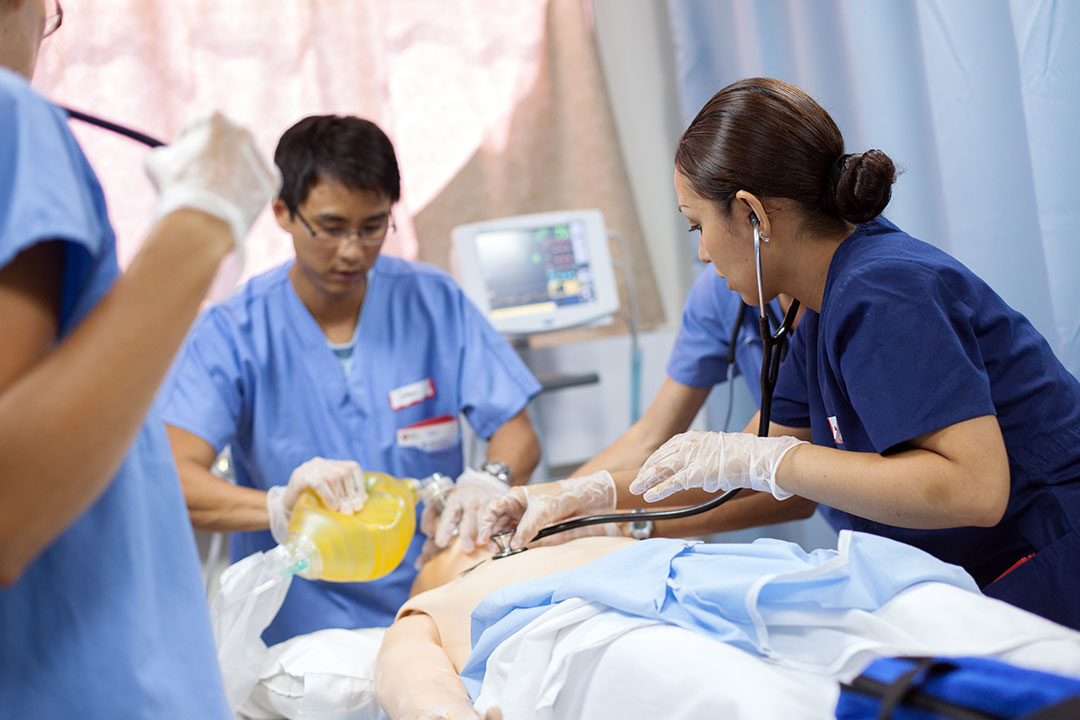 Students in Sim lab